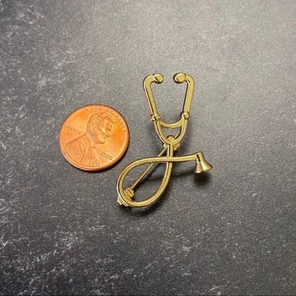 Stethoscope Gold Pin/ Brooch Lapel - Picture 3 of 6